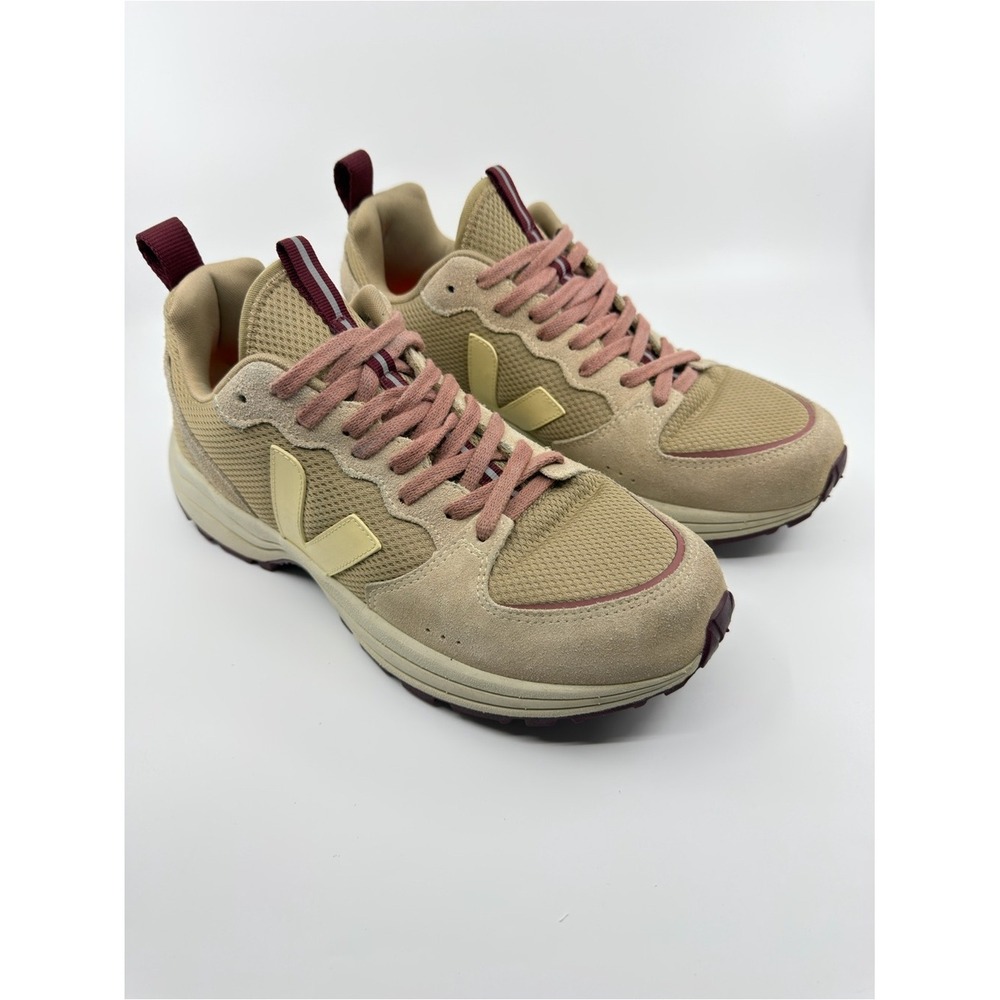 Veja Venturi Alveomesh Sneakers Mens 9.5 Tan Burgundy Trail Runners - Picture 1 of 11